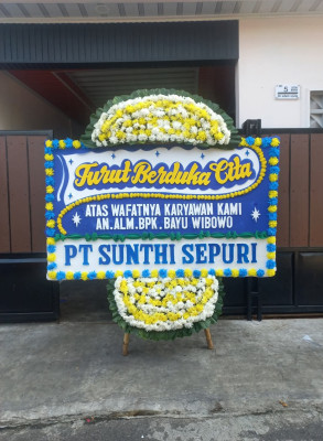 Papan Bunga Duka di Tunjung Teja