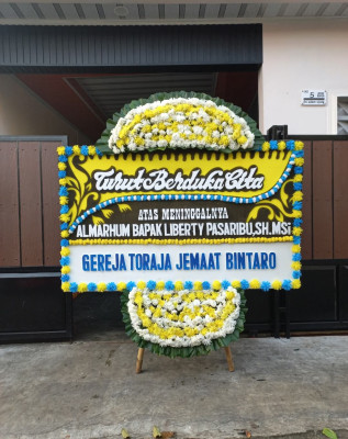 Papan Bunga Duka di Tunjung Teja