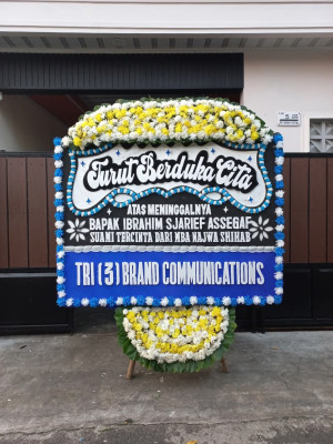 Papan Bunga Duka di Tunjung Teja